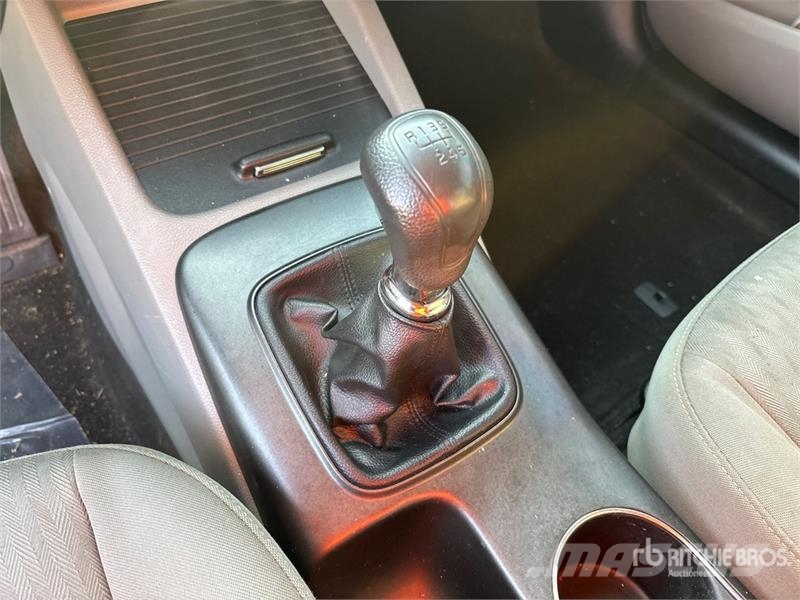 Kia Forte LX Automobile Automobili