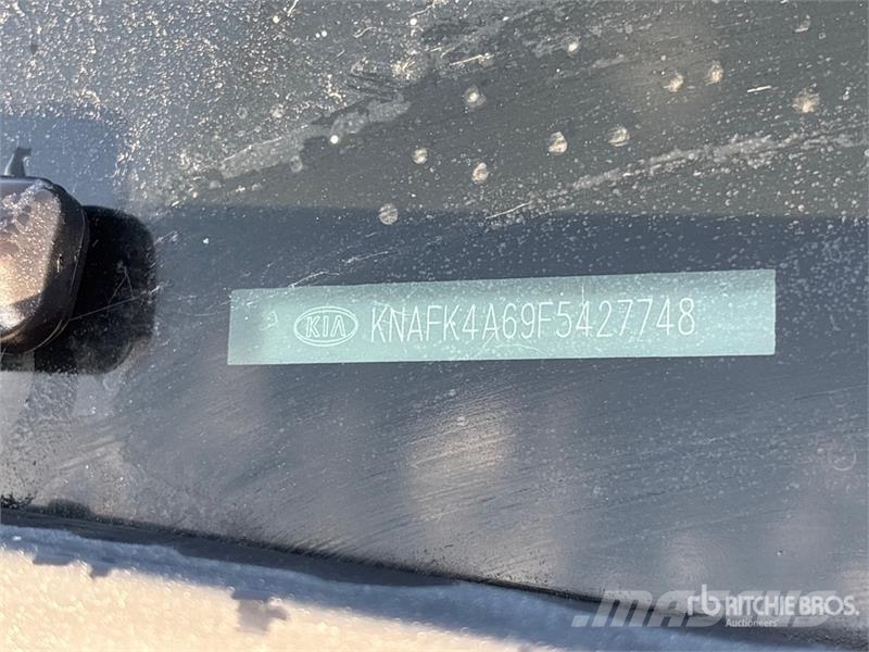 Kia Forte LX Automobile Automobili