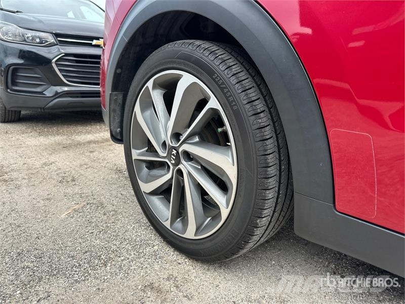 Kia Niro Touring Hybrid Automobile Cars