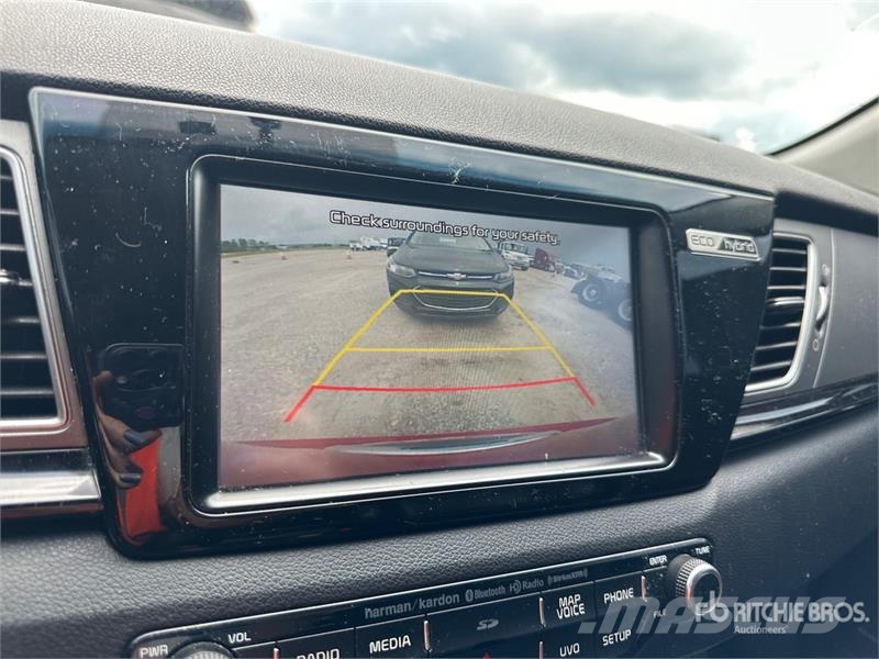 Kia Niro Touring Hybrid Automobile Cars