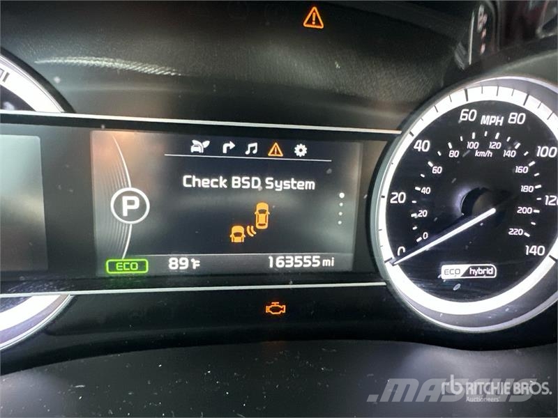 Kia Niro Touring Hybrid Automobile Cars