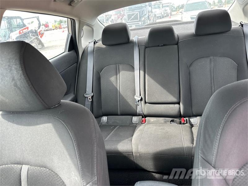 Kia Optima Henkilöautot