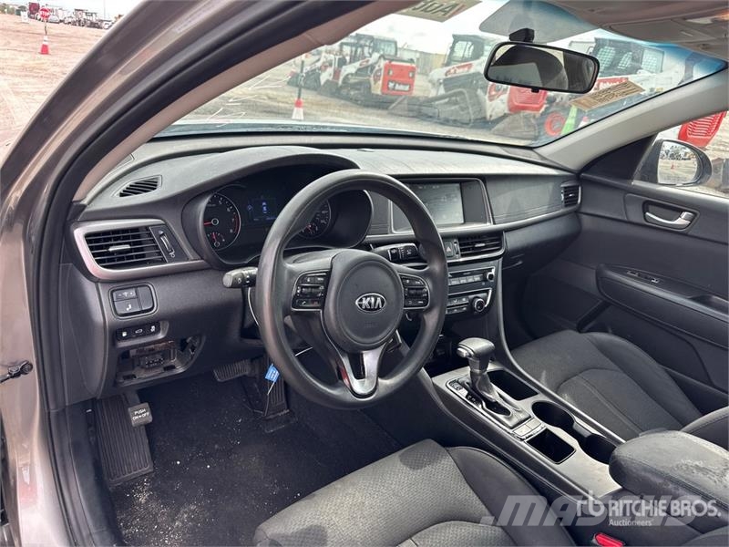 Kia Optima Henkilöautot