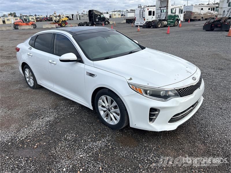 Kia Optima Automašīnas