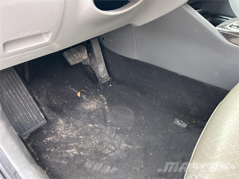 Kia Optima Automašīnas