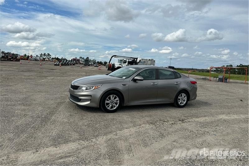 Kia Optima Henkilöautot