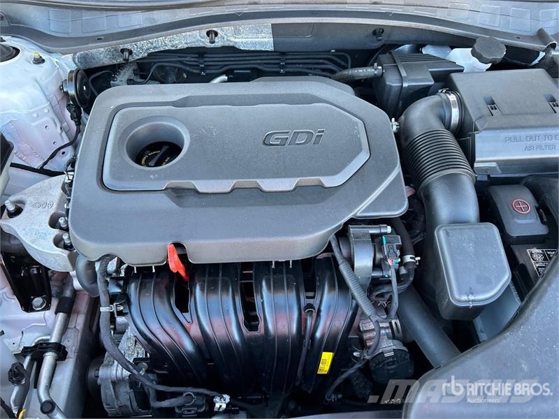 Kia Optima Автомобілі