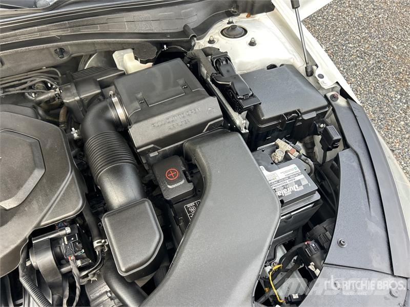 Kia Optima Automašīnas