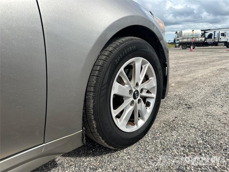 Kia Optima Henkilöautot