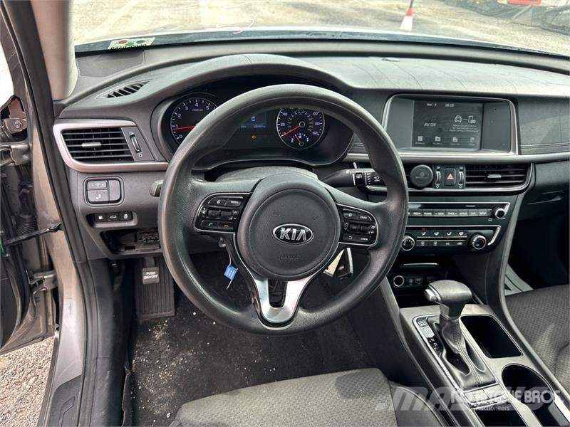 Kia Optima Henkilöautot
