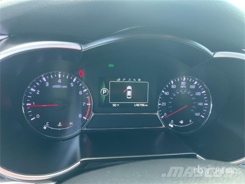Kia Optima 汽车
