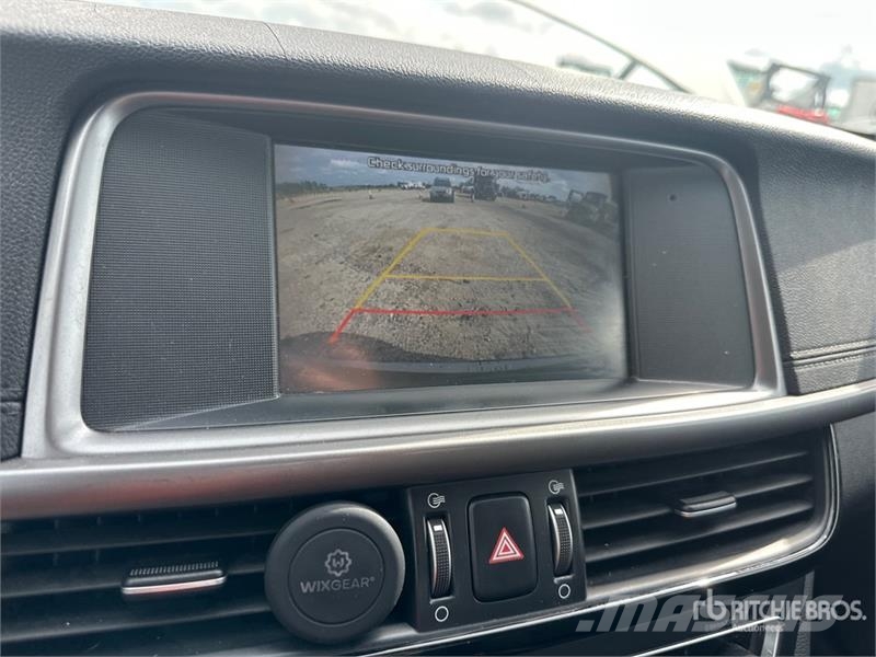 Kia Optima Henkilöautot