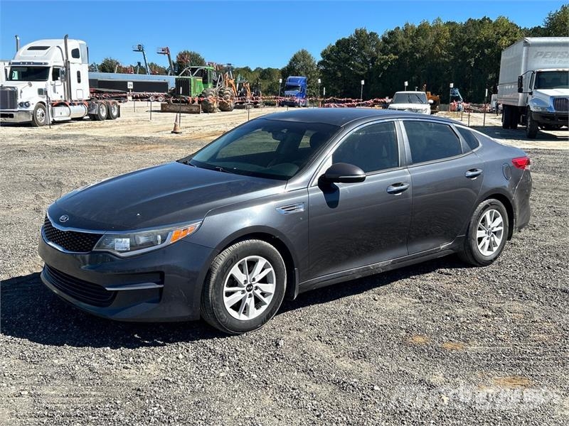 Kia Optima Автомобілі