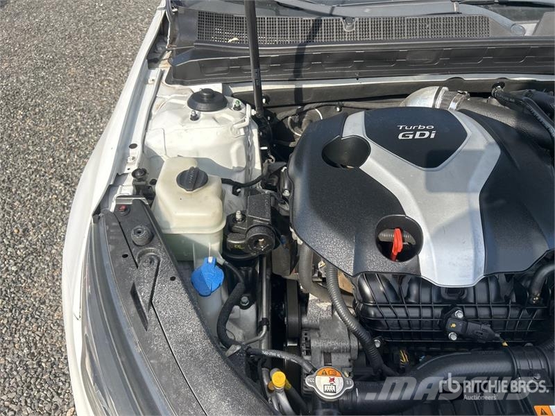 Kia Optima 汽车