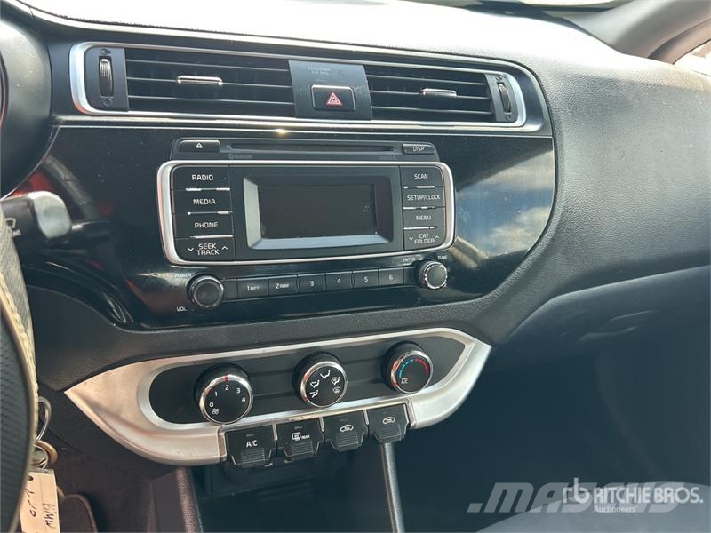 Kia Rio Automobile PKWs