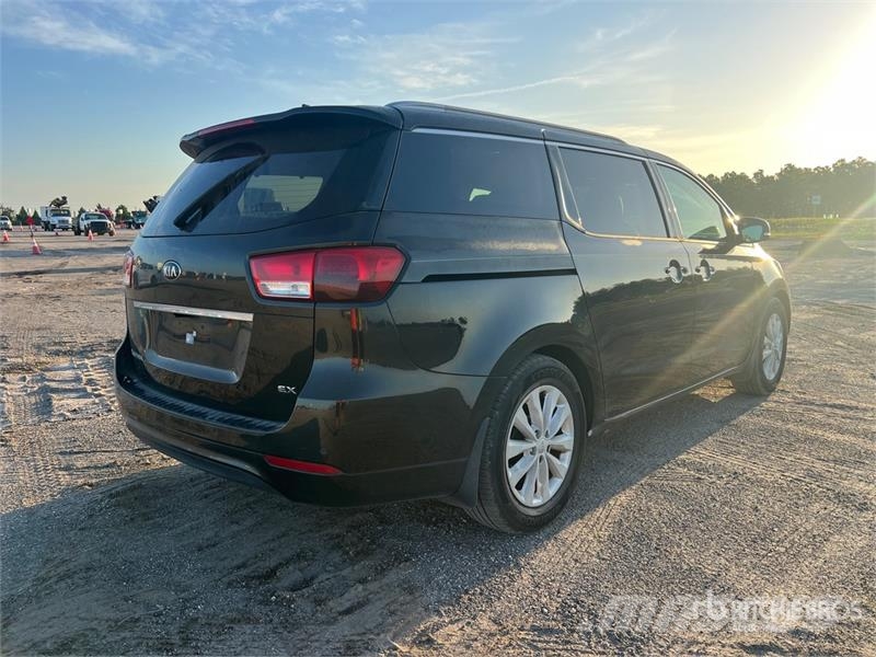 Kia Sedona Легковые автомобили