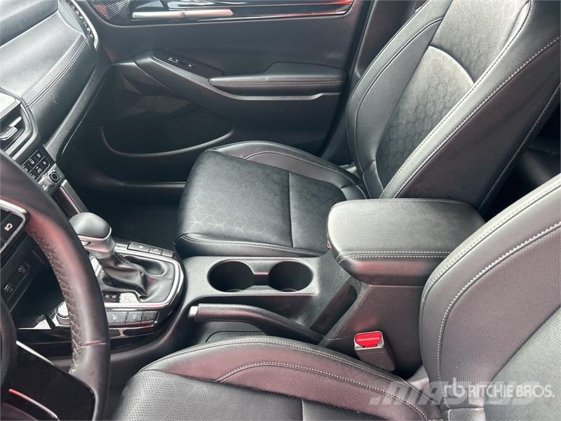 Kia Seltos 2WD SUV Cars