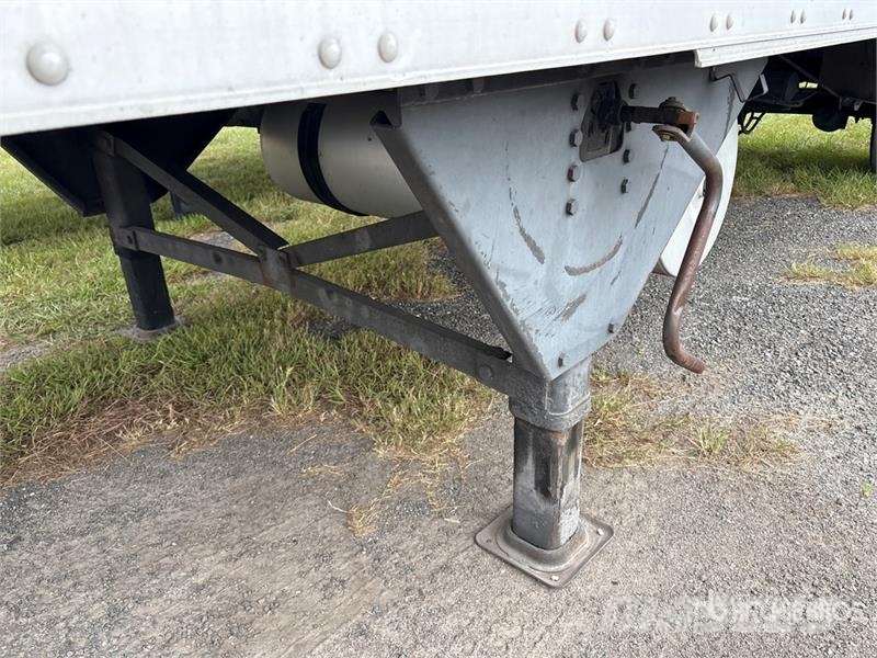 Kidron 28 ft x 102 in S/A Multi -Temp Refrigerated Traile Temperature controlled semi-trailers