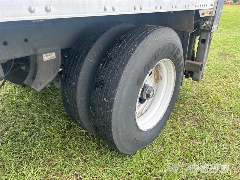 Kidron 28 ft x 102 in S/A Multi -Temp Refrigerated Traile 保温半挂车