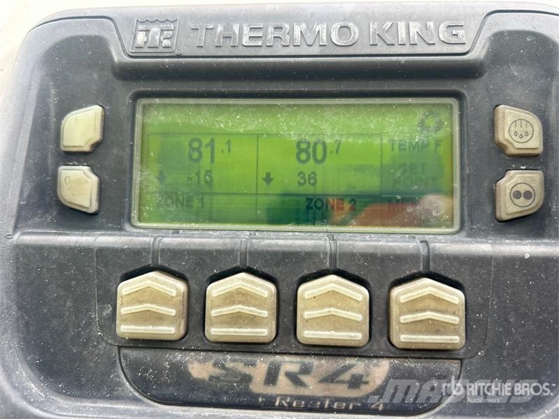 Kidron 28 ft x 102 in S/A Multi -Temp Refrigerated Traile 保温半挂车