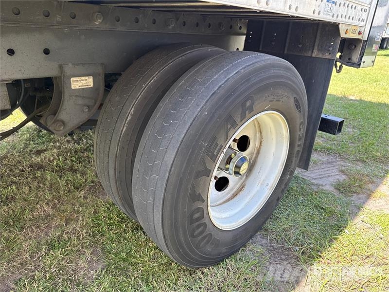 Kidron 28 ft x 102 in S/A Refrigerated Trailer 控溫式半拖車