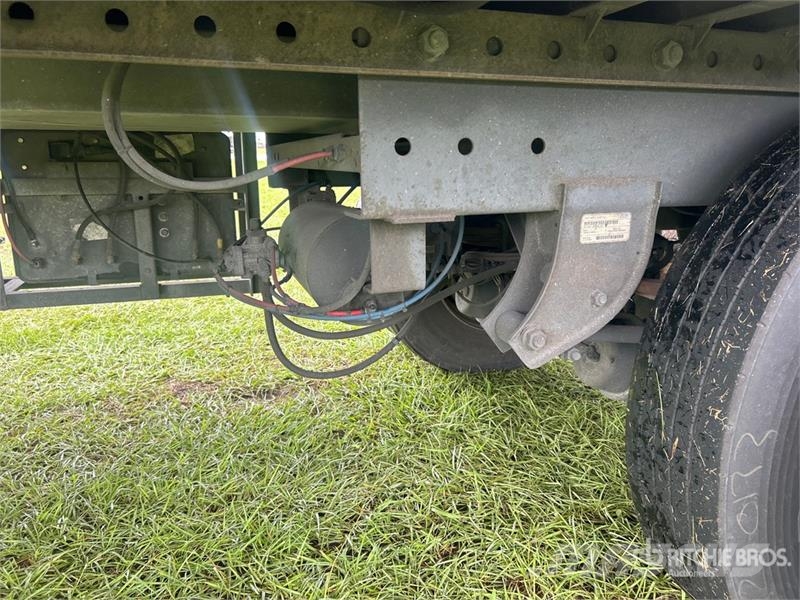 Kidron 28 ft x 102 in S/A Multi -Temp Refrigerated Traile 保温半挂车