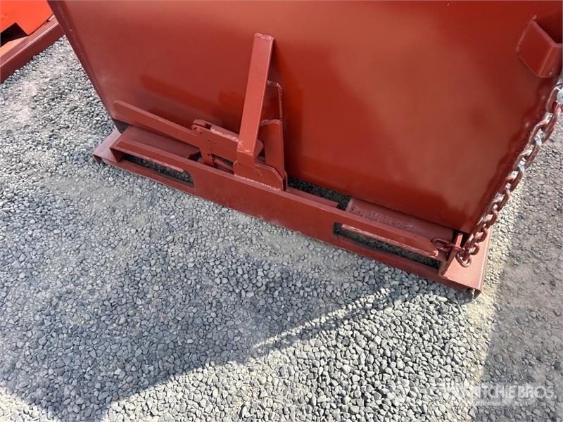 Kit Containers 2.0YFT-SDH 5 ft 3 in 2 cyd Self-Dum Tartályok és tölcsérek