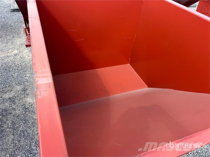 Kit Containers 2.0YFT-SDH 5 ft 3 in 2 cyd Self-Dum Tartályok és tölcsérek