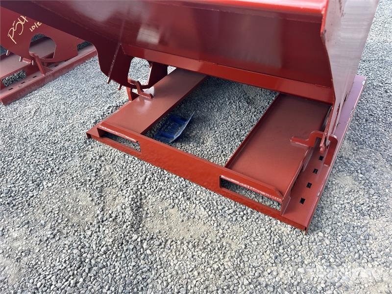 Kit Containers 2.0YFT-SDH 5 ft 3 in 2 cyd Self-Dum Tartályok és tölcsérek