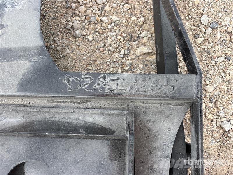  Kit Containers MUFF-36-36 36 in Mini Skid Steer Fo Паллетные вилы для фронтальных погрузчиков