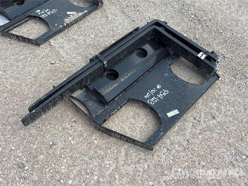 Kit Containers MUFF-36-36 36 in Mini Skid Steer Fo 지게차