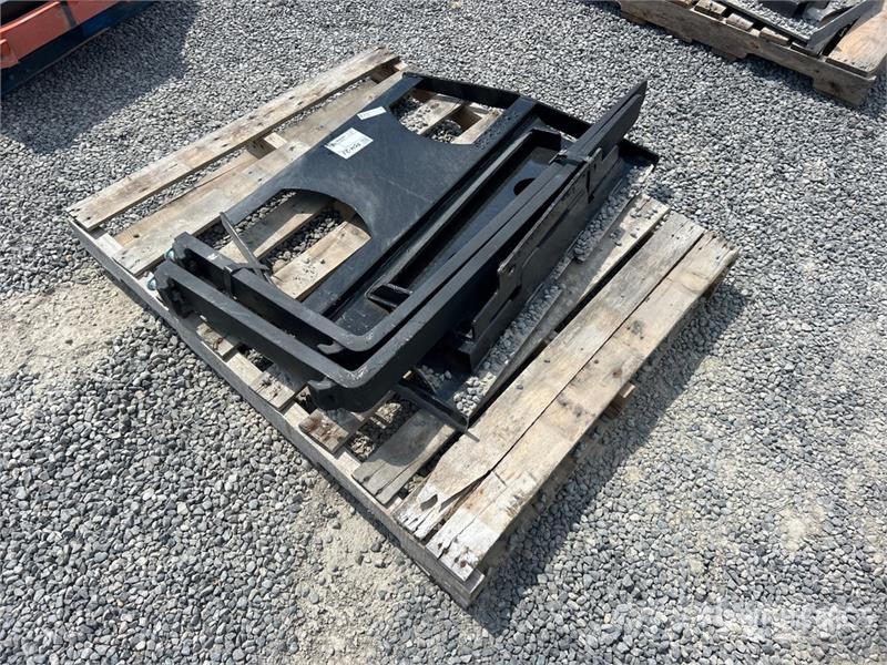 Kit Containers MUFF-36-36 36 in Mini Skid Steer Fo Fourche