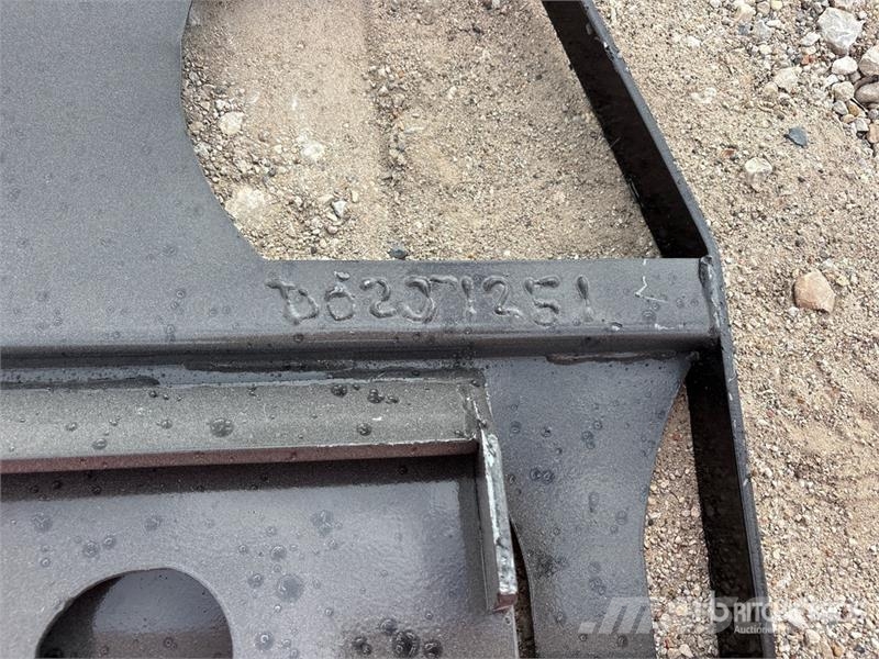  Kit Containers MUFF-36-42 42 in Mini Skid Steer Fo Паллетные вилы для фронтальных погрузчиков
