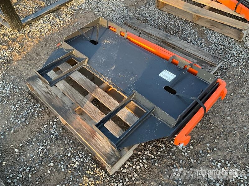 Kit Containers QT-45-FF-42 42 in Mini Skid Steer F Fourche