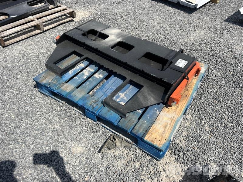 Kit Containers QT-45-FF-42 42 in Skid Steer Forks Fourche