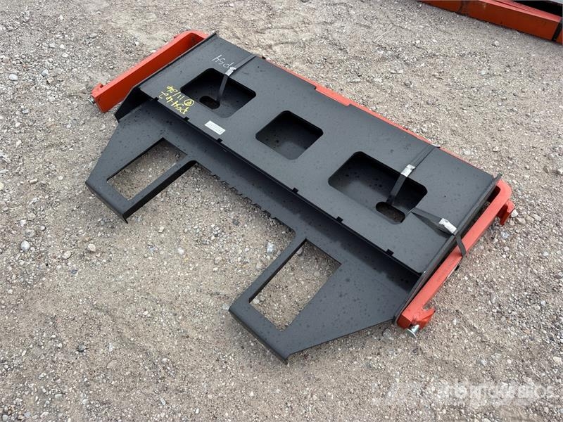  Kit Containers QT-45-FF-42 42 in Skid Steer Forks  Паллетные вилы для фронтальных погрузчиков