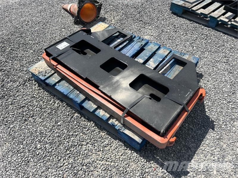 Kit Containers QT-45-FF-42 42 in Skid Steer Forks Fourche