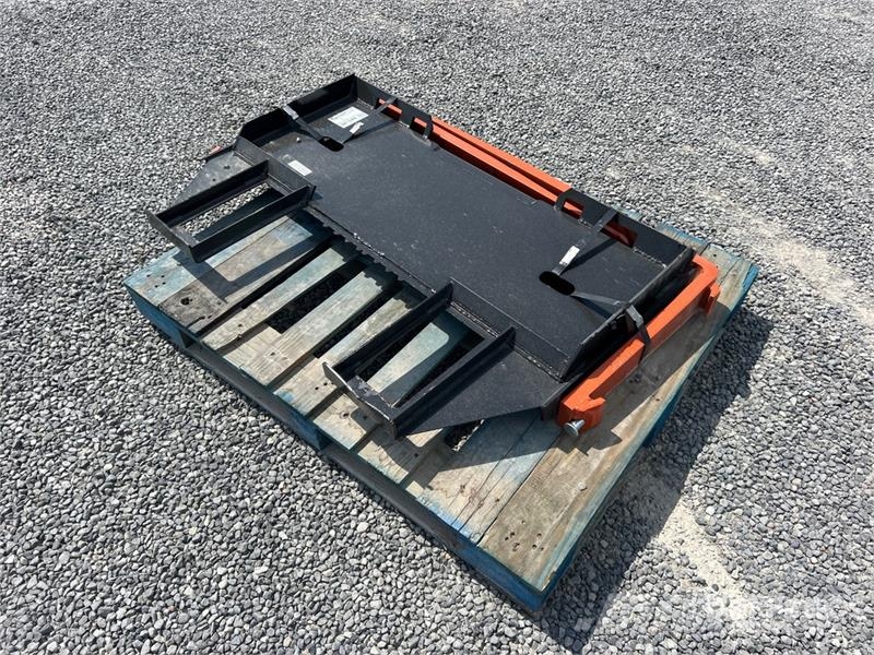 Kit Containers QT-45-FF-42 42 in Skid Steer Forks Fourche