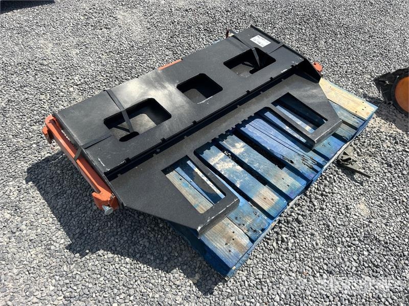 Kit Containers QT-45-FF-42 42 in Skid Steer Forks Fourche