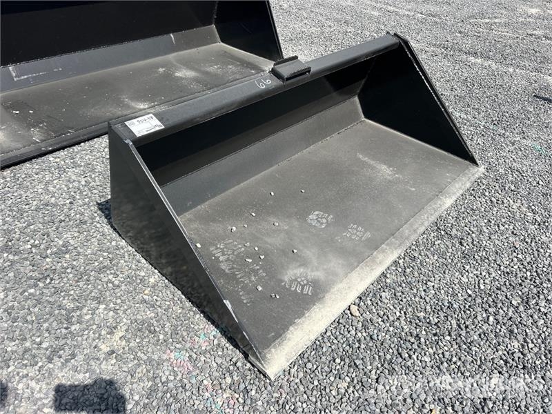 Kit Containers QT-DB-S66 66 in Skid Steer Bucket ( Łyżki do ładowarek