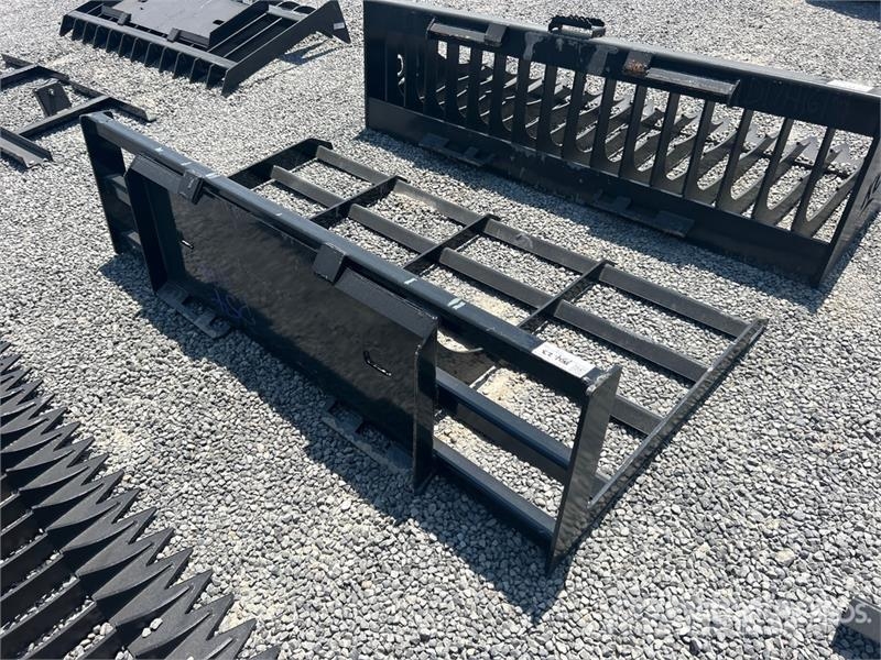  Kit Containers QT-LP 72 in Skid Steer Landplane (U Sleepeggen
