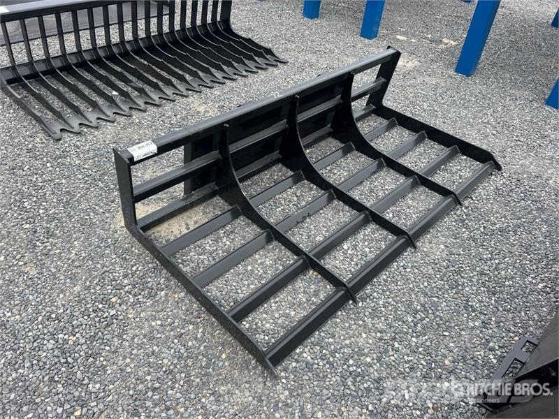 Kit Containers QT-LP 72 in Skid Steer Landplane (U 土掻き機