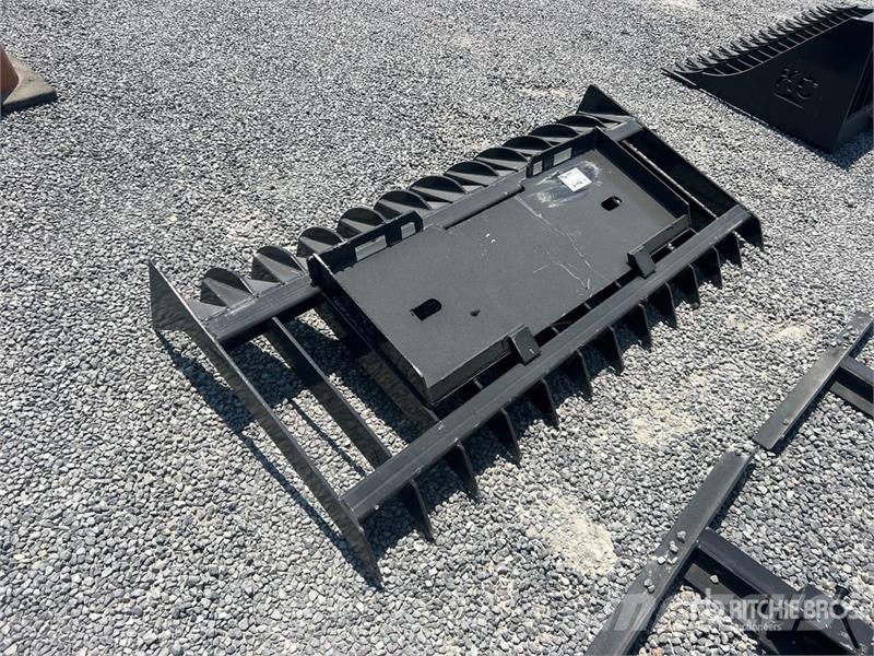 Kit Containers QT-RR-70 70 in Skid Steer Root Rake Ancinho virador