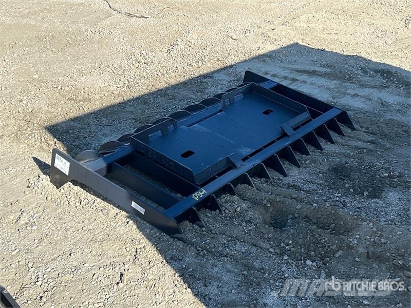  Kit Containers QT-RR-70 70 in Skid Steer Root Rake Obračalniki in zgrabljalniki