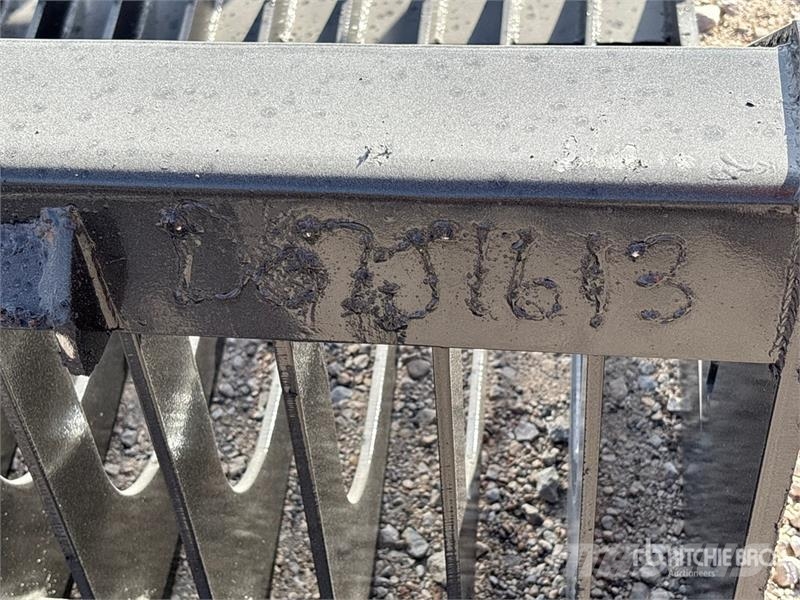 Kit Containers QT-SB-H72-F 72 in Rock Skid Steer B Baldes