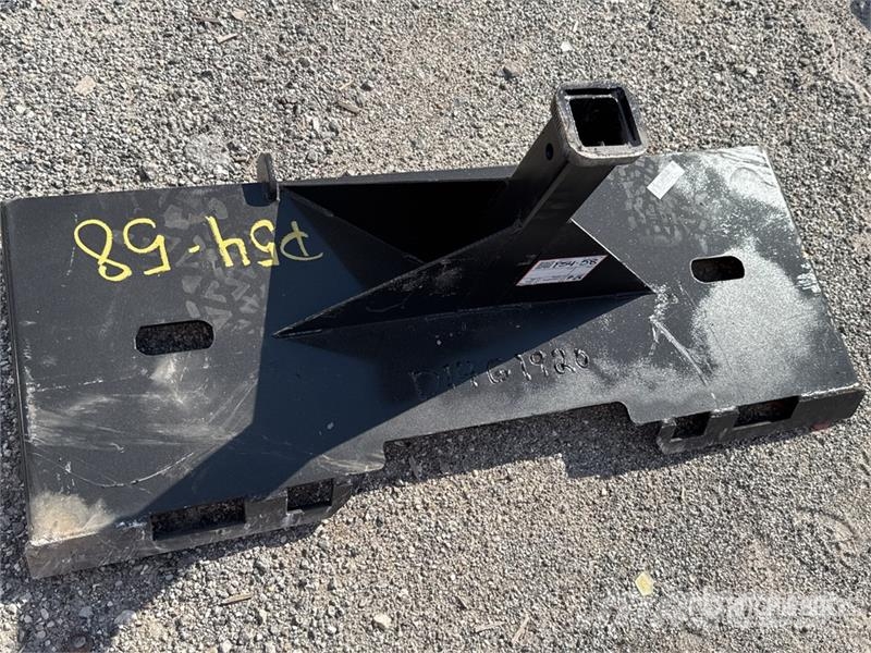  Kit Containers QT-TM 2 in Skid Steer Hitch Receive Hitre spojke