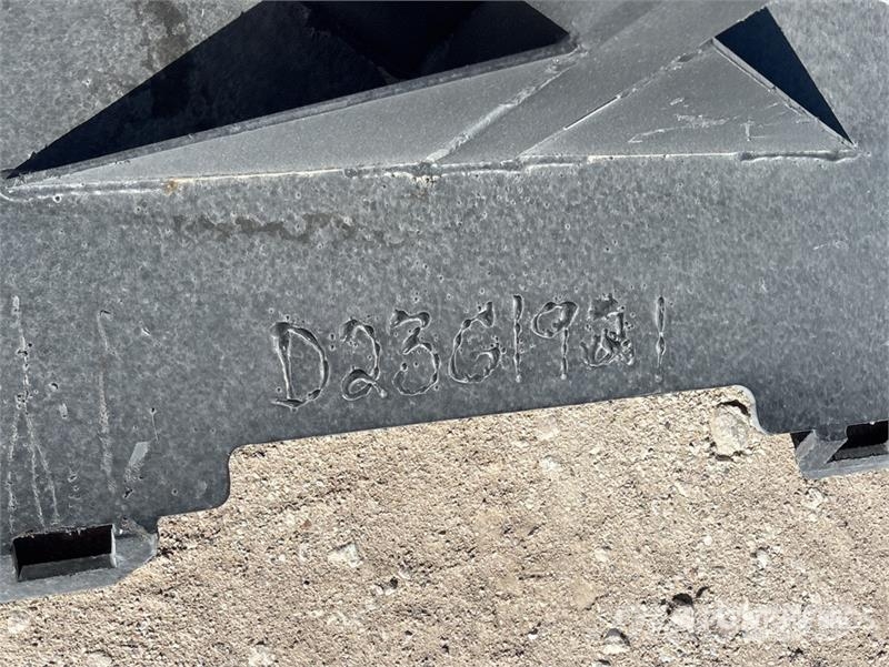 Kit Containers QT-TM 2 in Skid Steer Hitch Receive Brze spojke