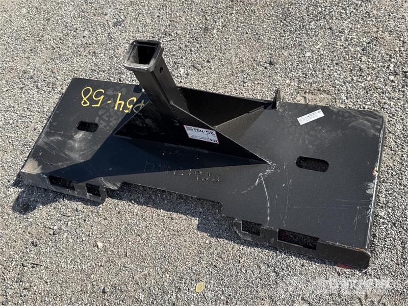  Kit Containers QT-TM 2 in Skid Steer Hitch Receive Hitre spojke
