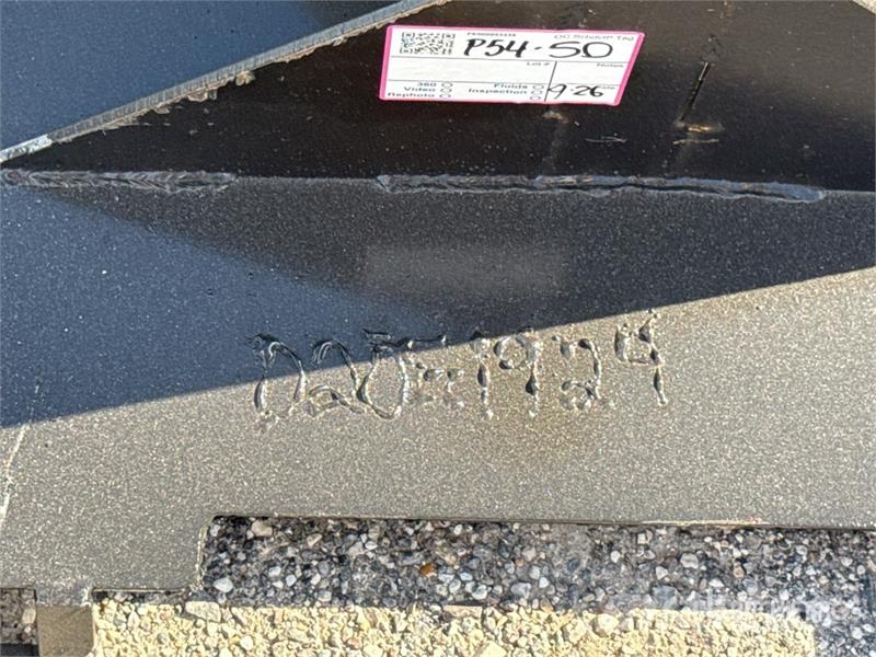  Kit Containers QT-TM 46 in Skid Steer Hitch Receiv Hitre spojke