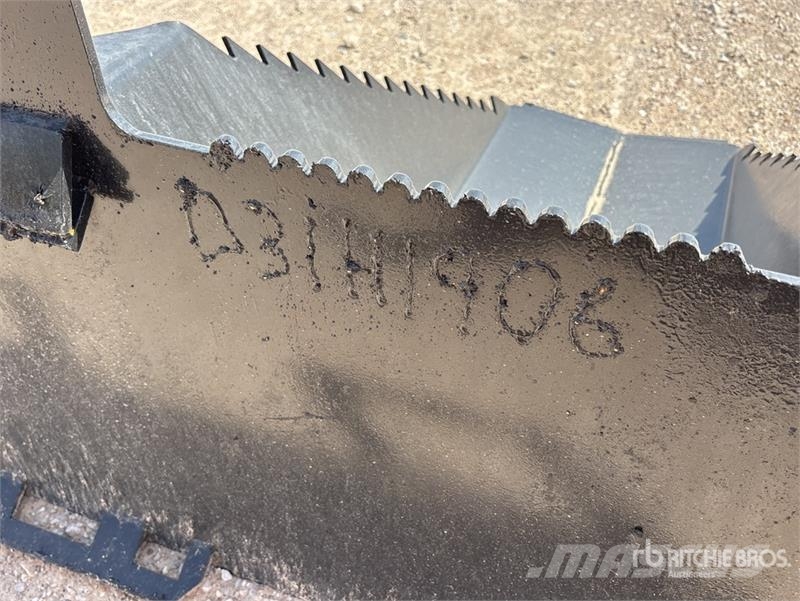  Kit Containers QT-TS-40 16 in Skid Steer Stump Buc دلاء